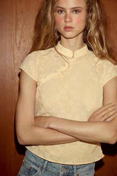 CAMISA BORDADOS CUELLO MAO - Amarillo claro de Zara