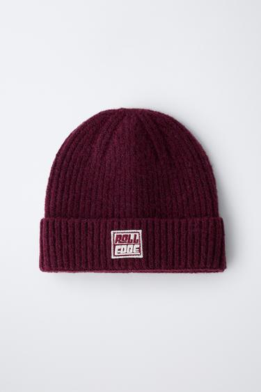 STRICKMÜTZE MIT ETIKETT - Burgundrot von Zara