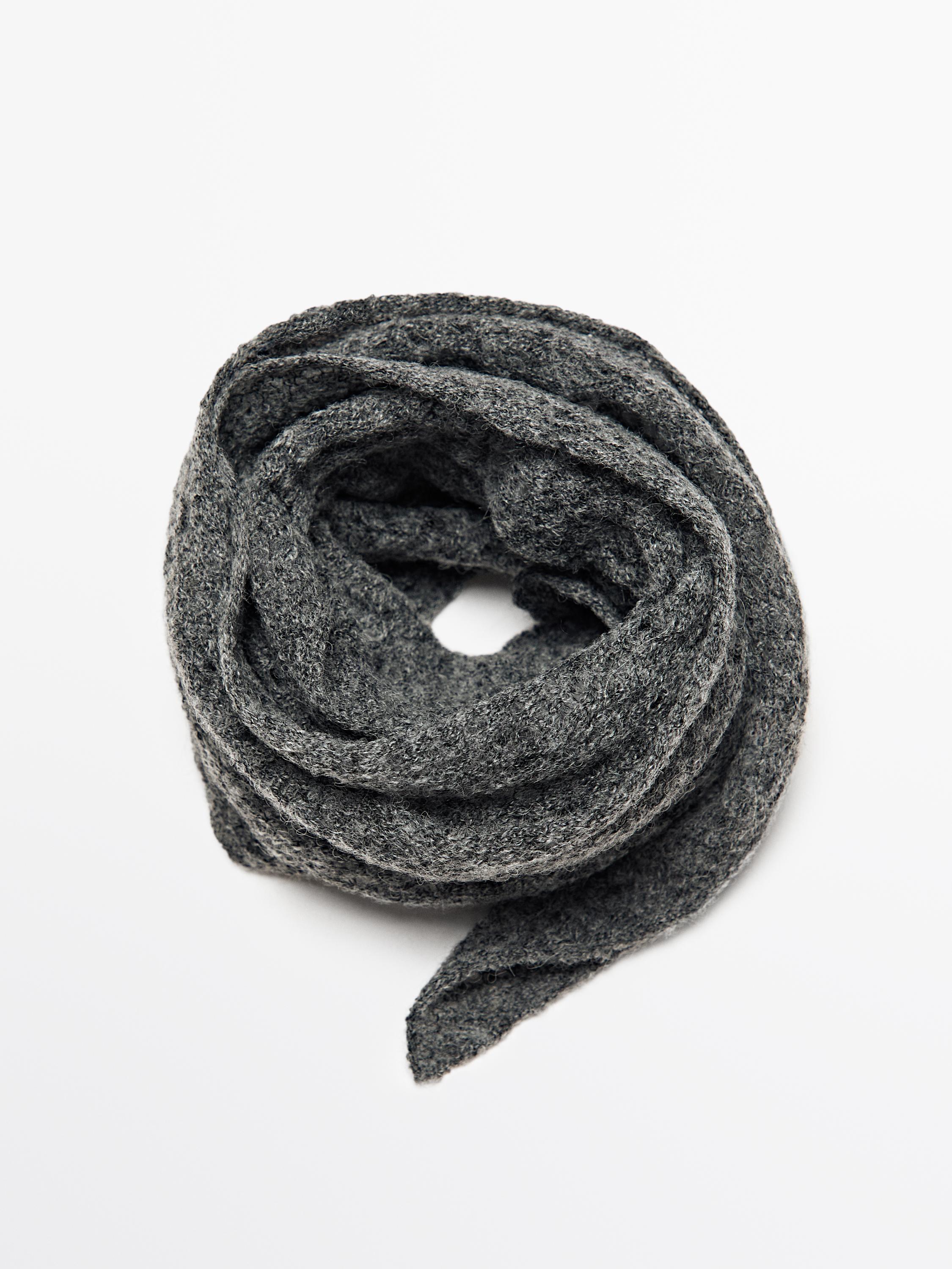 Foulard cravate en maille