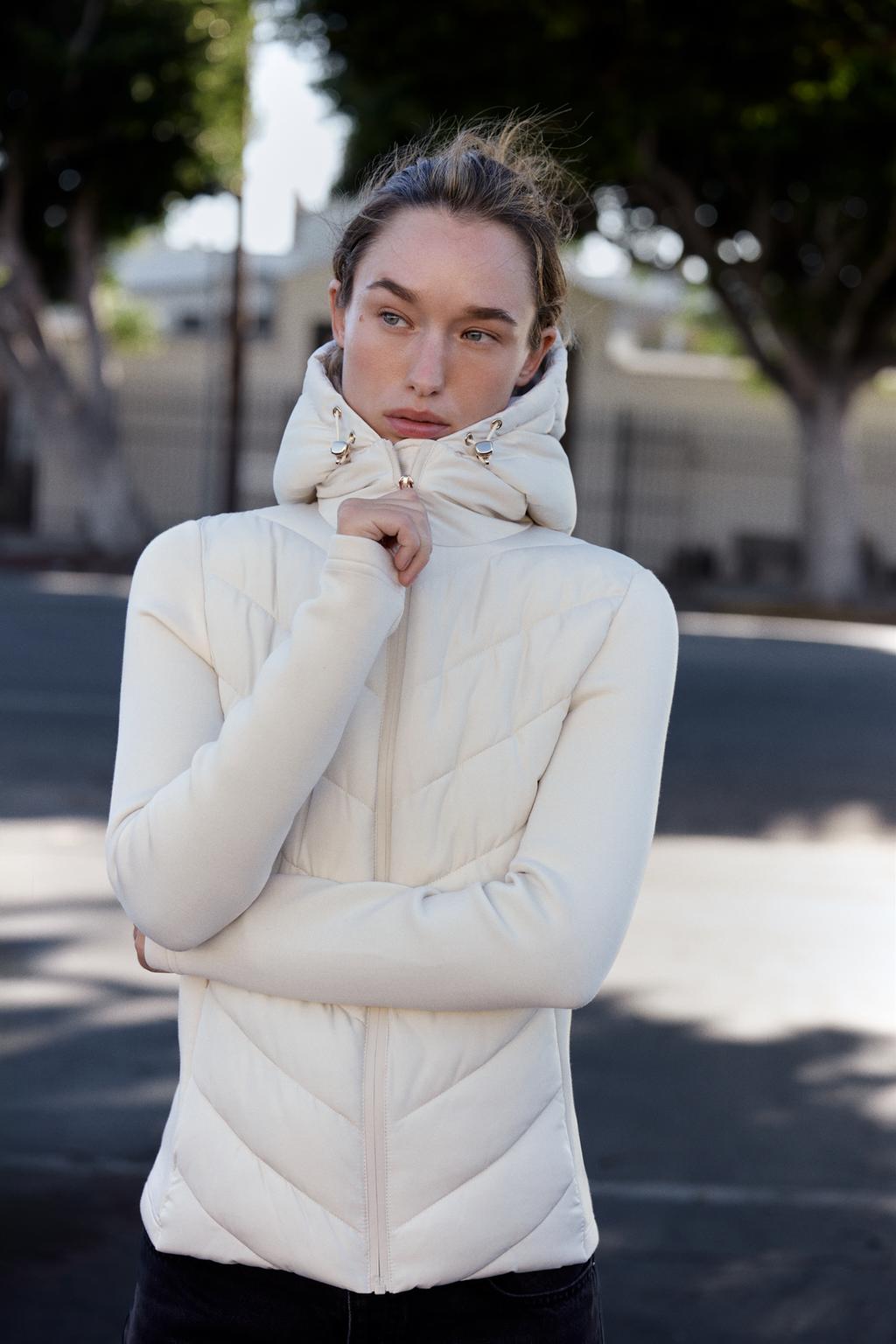 HOODED CONTRAST PUFFER JACKET