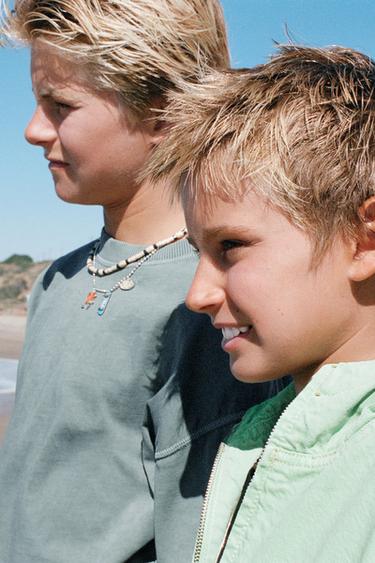 إطلالة - ذهبي الخاص بـ Zara