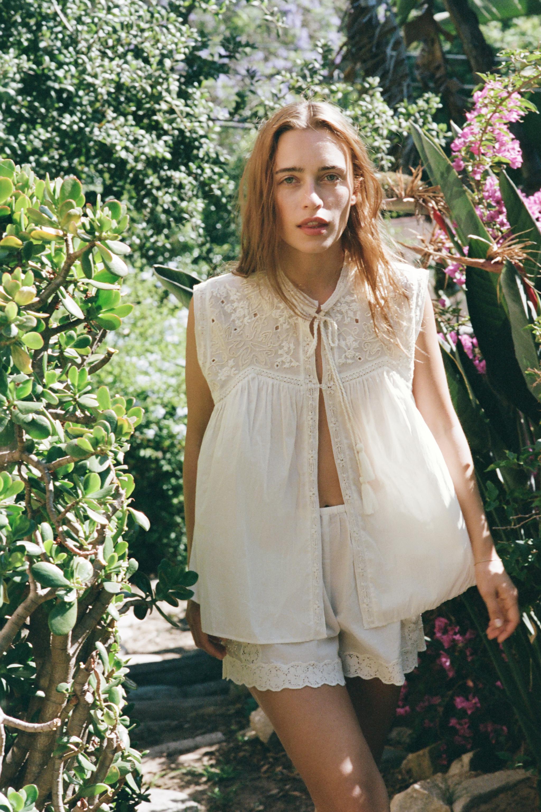 LIMITED EDITION LACE EMBROIDERED TOP - Oyster-white | ZARA