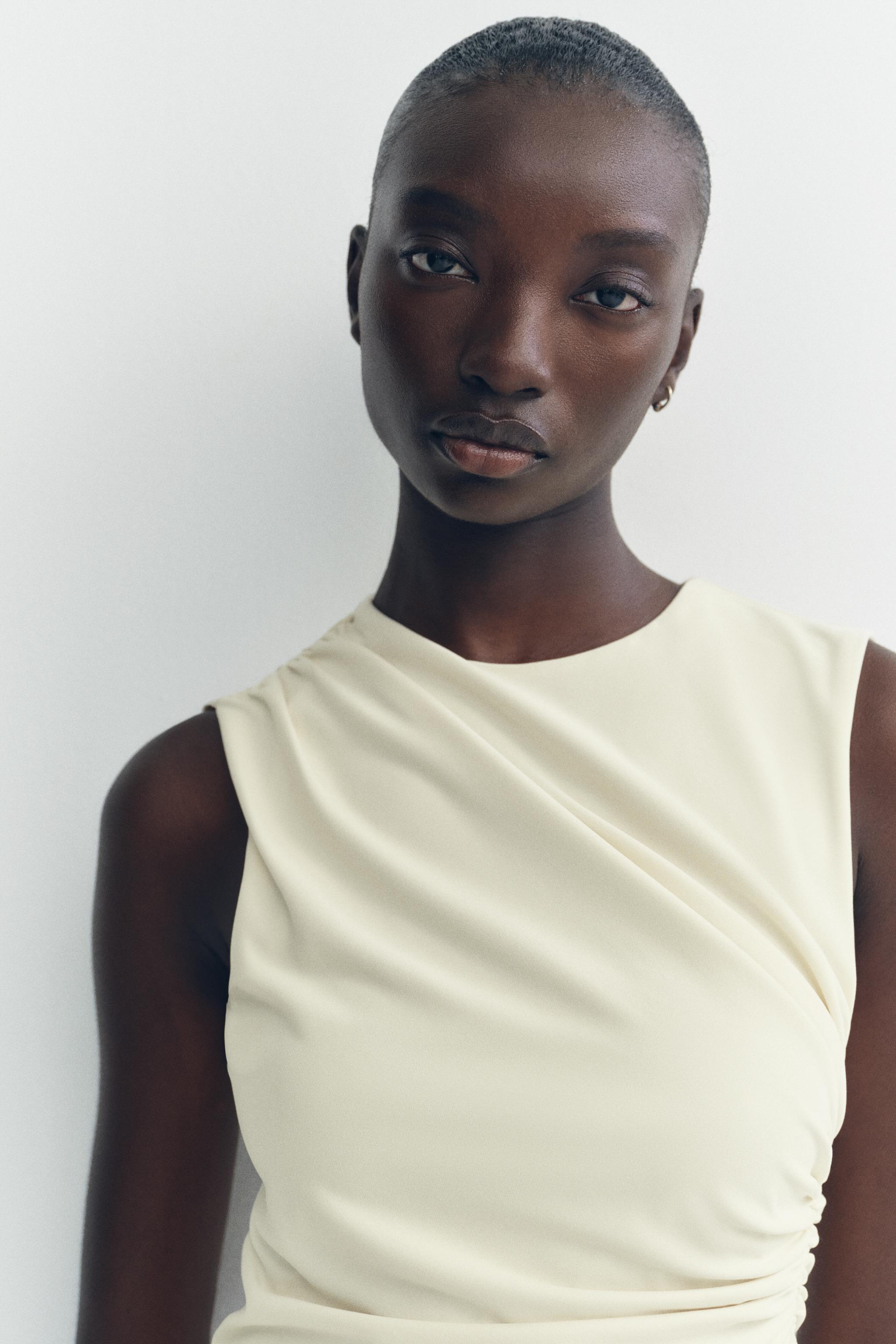 ZARA ショート丈ドレープワンピース 4772/350 ショート丈ドレープワンピース - ダークブラウン | ZARA Japan