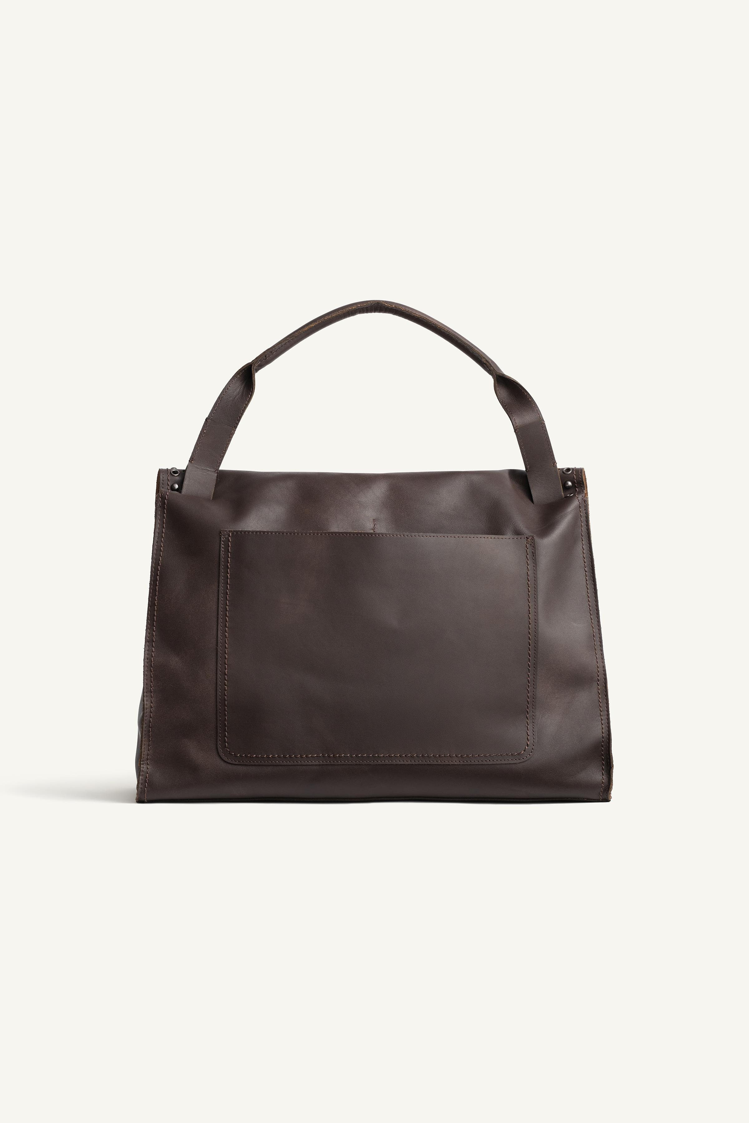 SAC BANDOULIÈRE EN CUIR À CLOUS