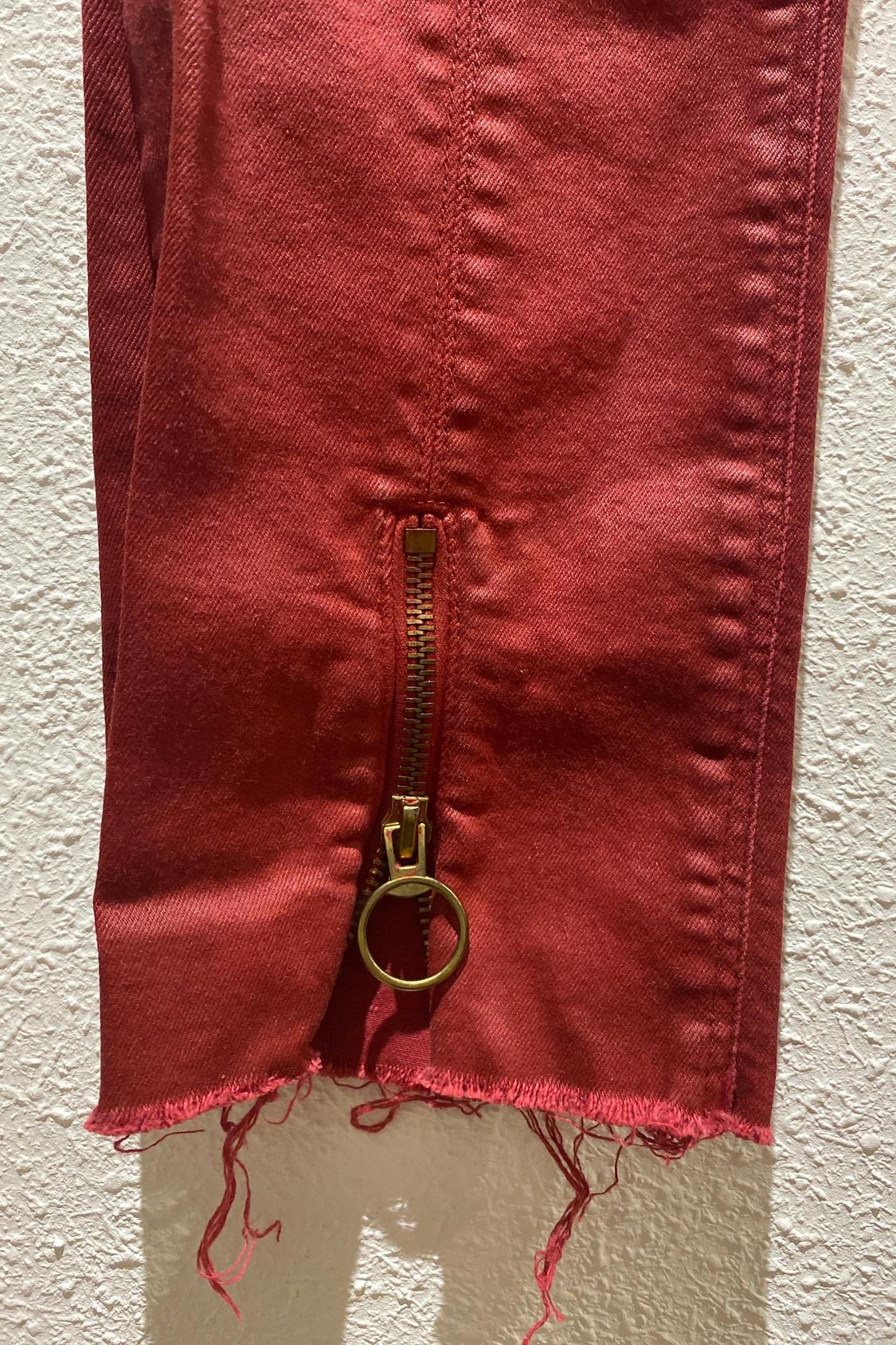 PANTALÓN VAQUERO ENCERADO BURGUNDY - Image 4