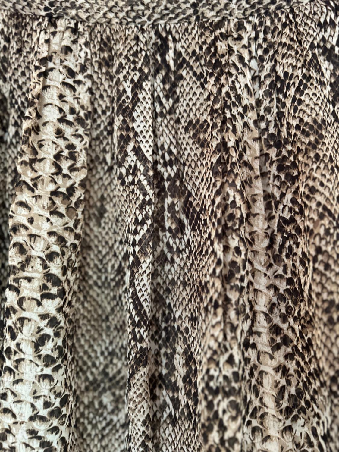 ANIMAL PRINT SHEER BLOUSE - Image 2