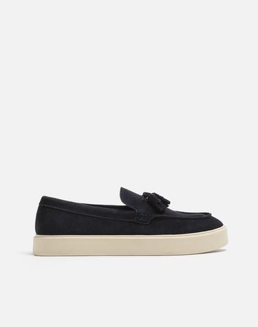 MOCASÍN PIEL BORLAS CASUAL - Azul de Zara