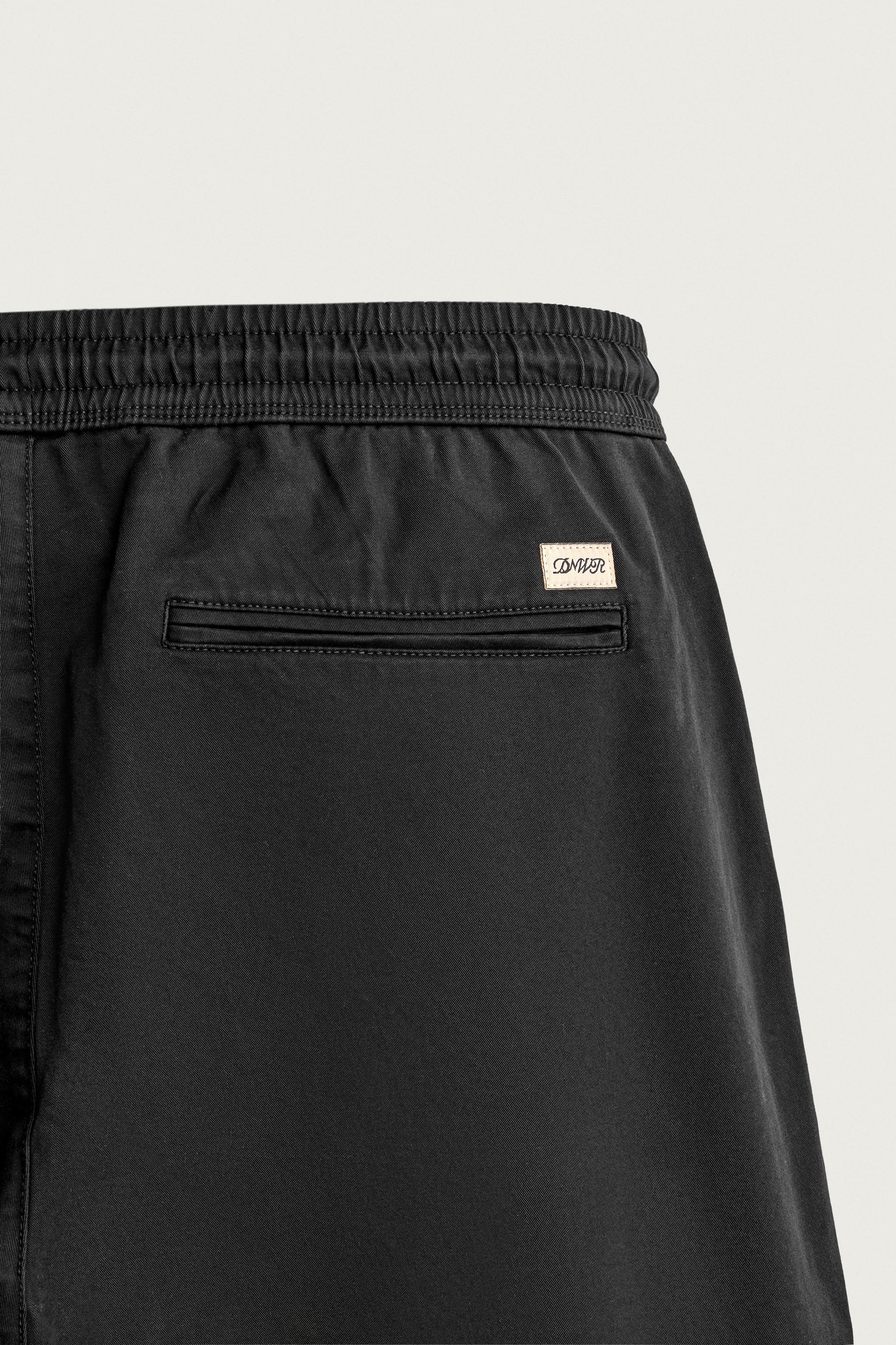 SLIM FIT JOGGER WAIST PANTS