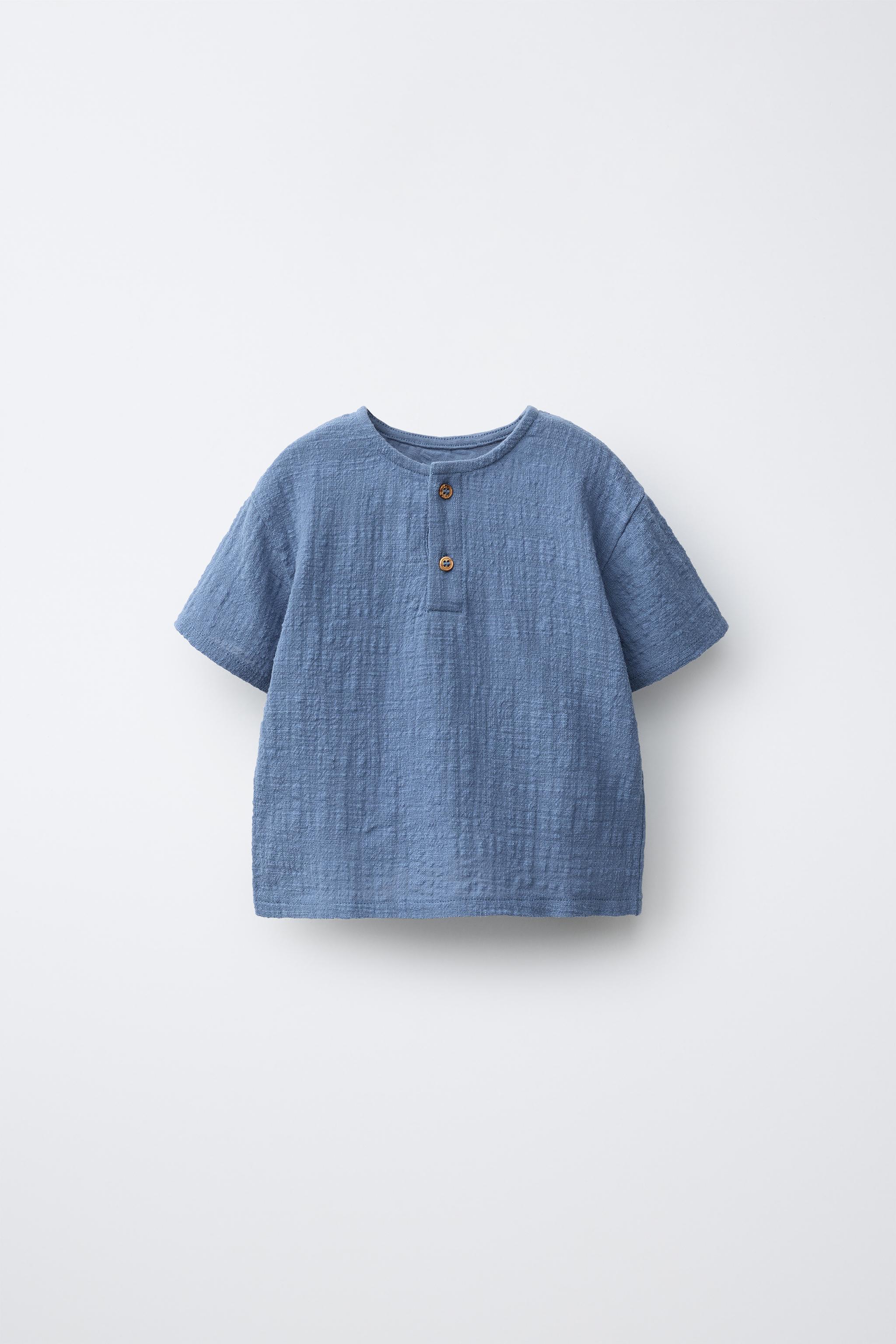 TEXTURED T-SHIRT