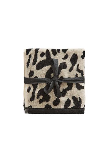 Zara PACK OF ANIMAL PRINT VELOUR HAND TOWELS (PACK OF 3) - Sand / Black