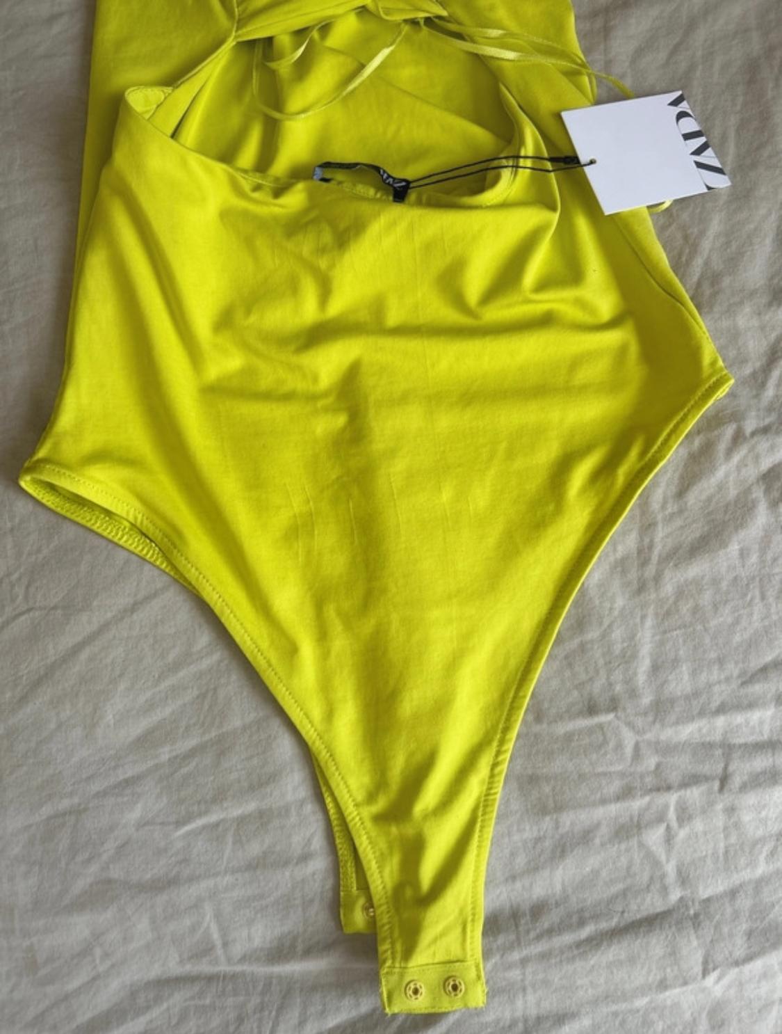 V-NECK SHAPE BODYSUIT - Image 7