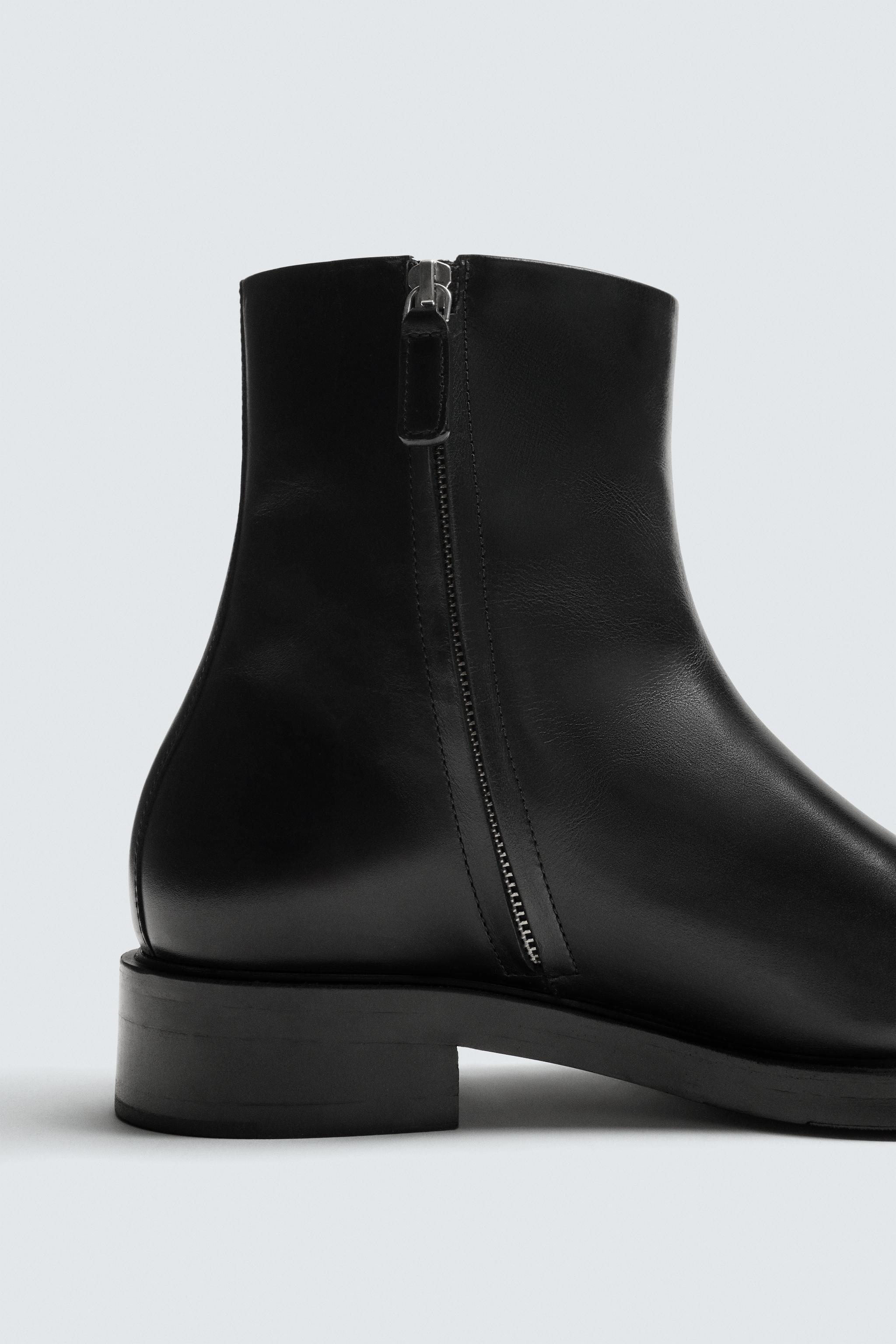 POINTED LEATHER BOOTS