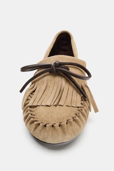 MOCASSINS EN CUIR À FRANGES - Beige de Zara - Image 4