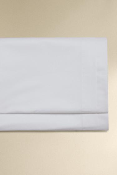 PLEATED COTTON SATEEN FLAT SHEET (1000 THREAD COUNT) - White by Zara