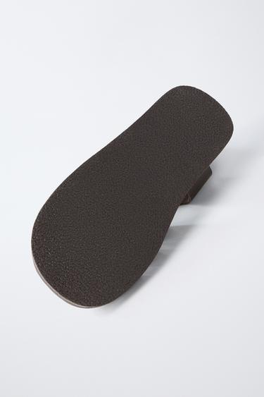 SANDALES STYLE PLAGE EN CUIR - Marron de Zara - Image 6