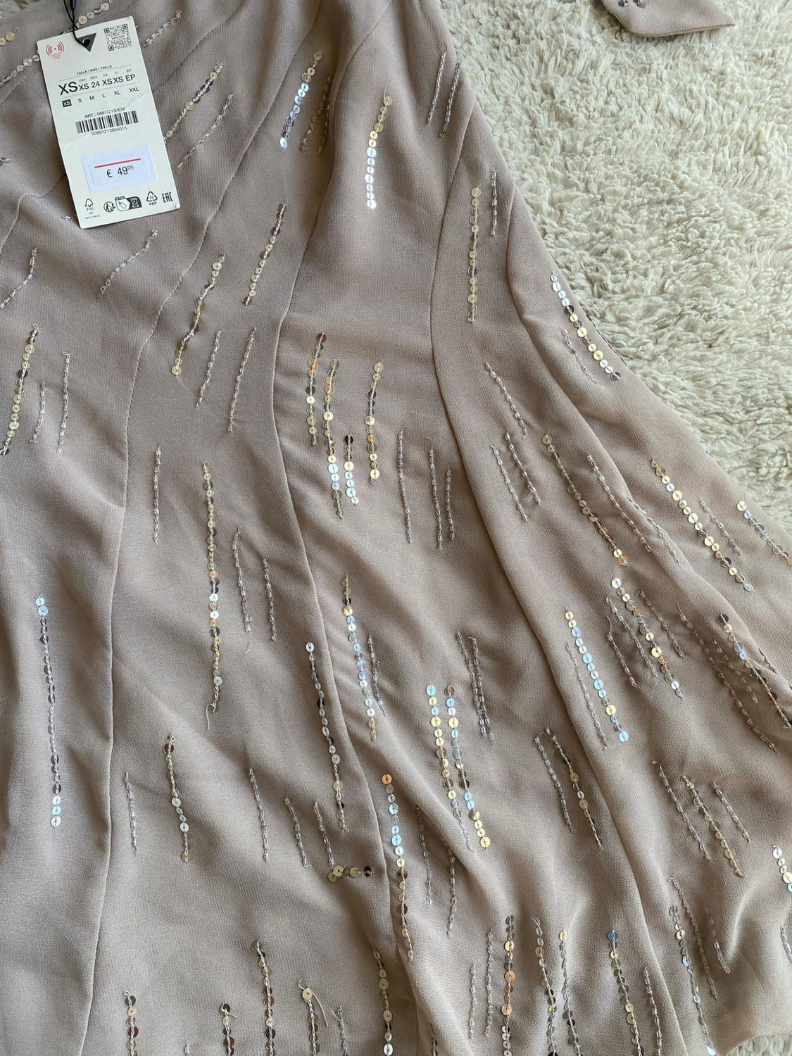 SHORT SEQUINNED FOULARD DRESS - Image 2