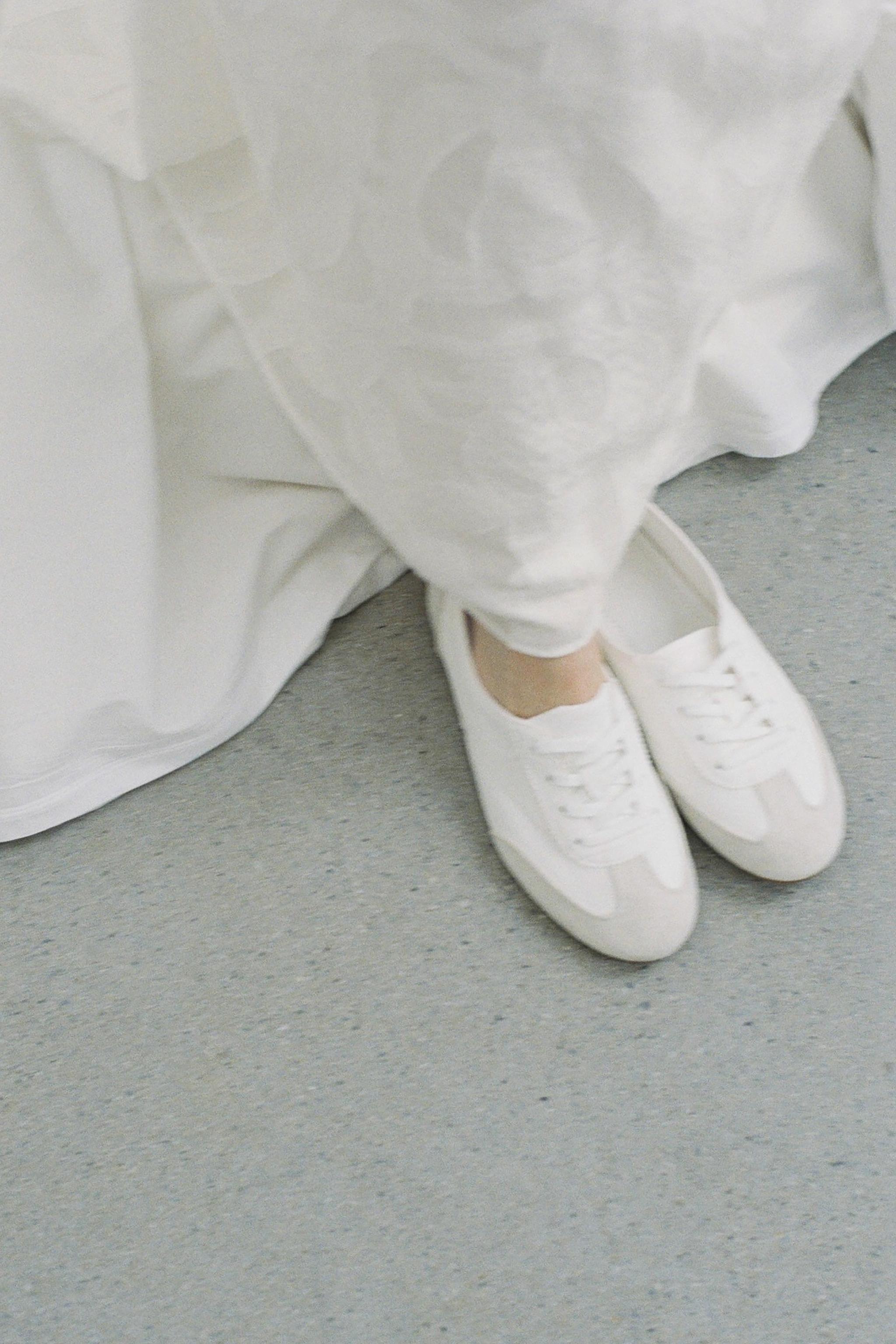 ☆ドイツ発*ZARA*新作*ダービースニーカー/WHITE☆ 旅行コーデ3days】ZARAのダービースニーカーが旅行に最適でした