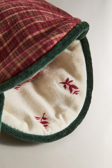 FISH PET CHRISTMAS STOCKING - Burgundy by Zara - Image 3