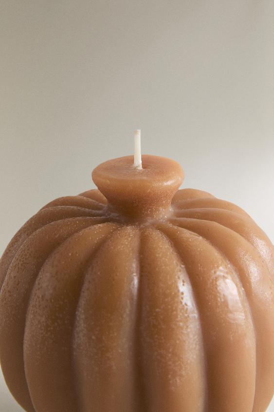 (555 G) BOUGIE PARFUMÉE PUMPKIN SPICE - Orange moyen de Zara - Image 1