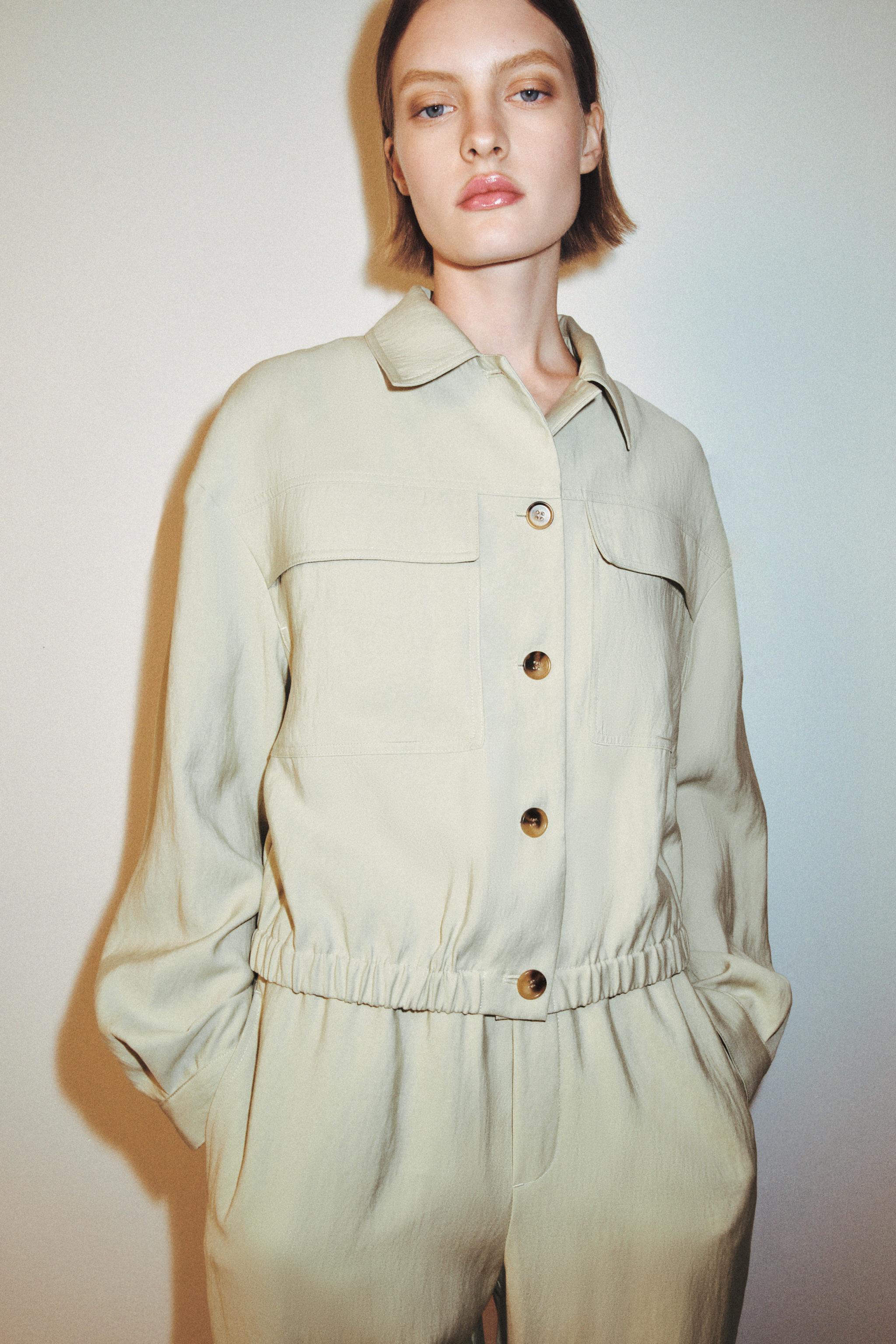 KAPAKLI CEPLİ KISA CEKET