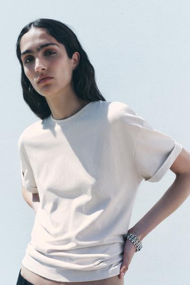 ショートスリーブ Ｔシャツサンド0Zaraのショートスリーブ Ｔシャツ - サンド - 画像 0