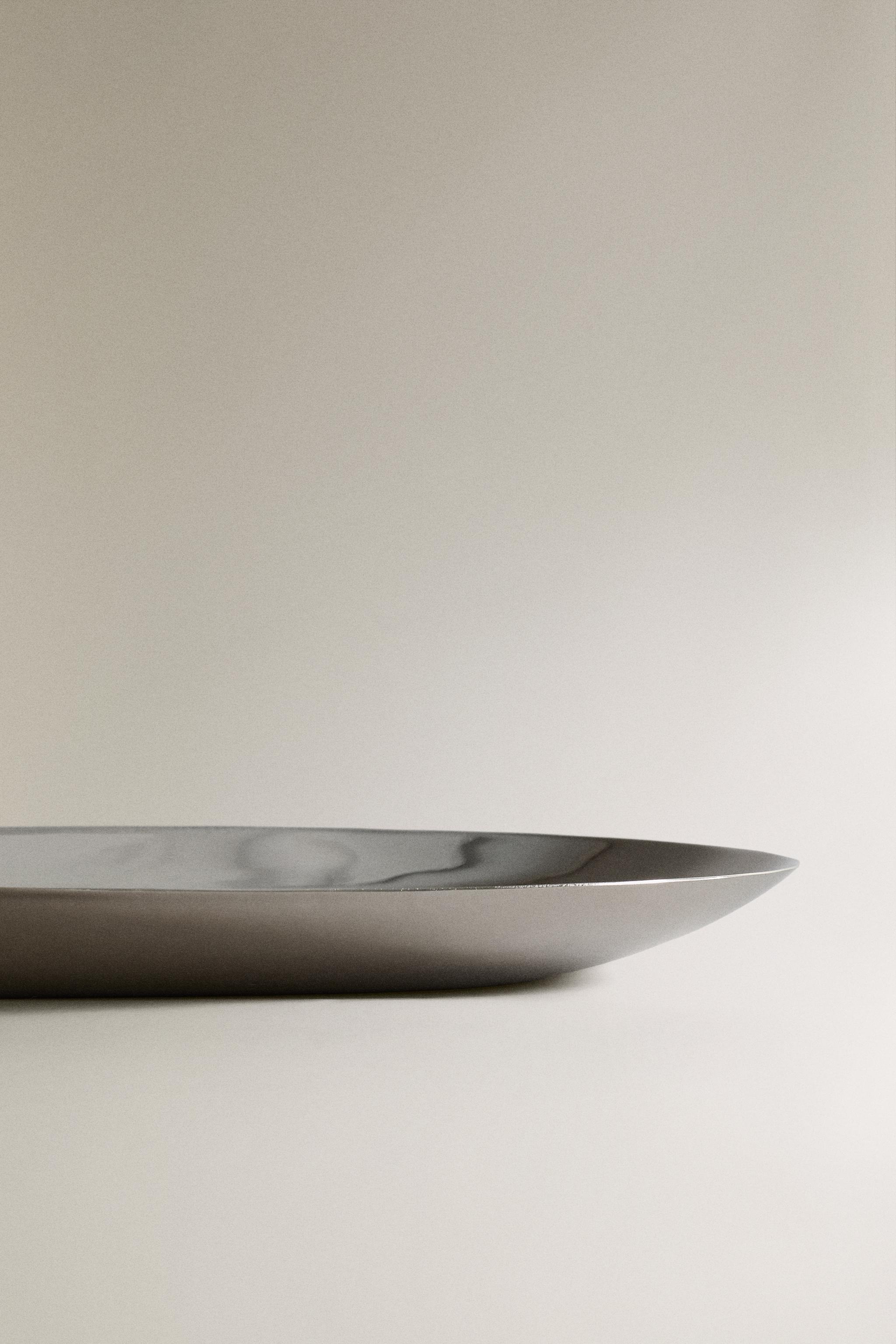 SHINY METAL BATHROOM TRAY