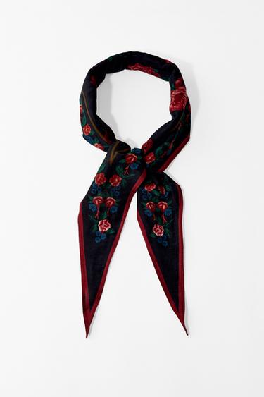 PRINTED BANDANNA WITH SILK EMBROIDERY - navy by Zara