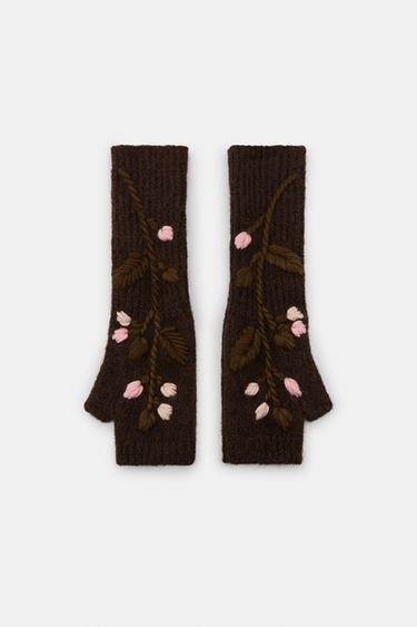 KNIT MITTENS WITH FLORAL EMBROIDERY - Brown by Zara