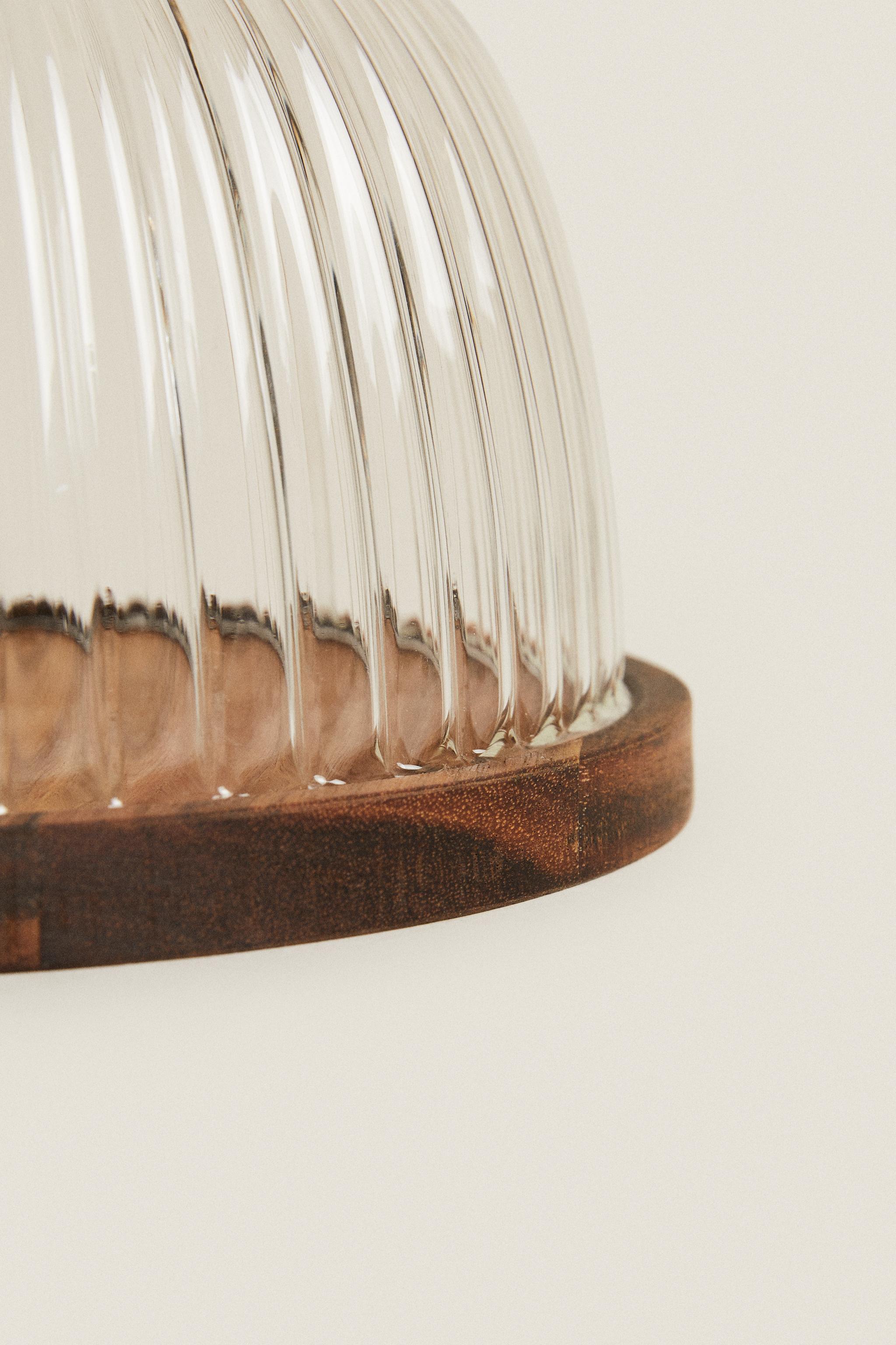 BOROSILICATE WOODEN CAKE DISH - 990 | ZARA Canada