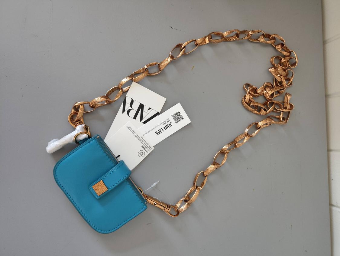 LEATHER CARD HOLDER - Image 2