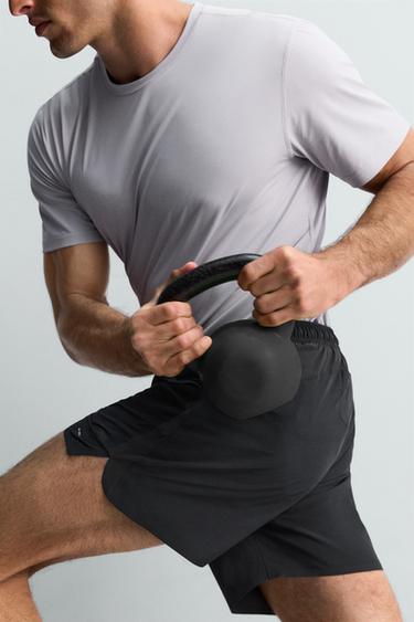 BASIC 7" TRAINING SHORTS - Black by Zara