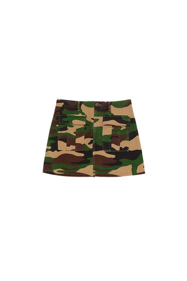 Camouflage mini skirt in shades of green, brown, and beige, with two large front pockets, on a white background.