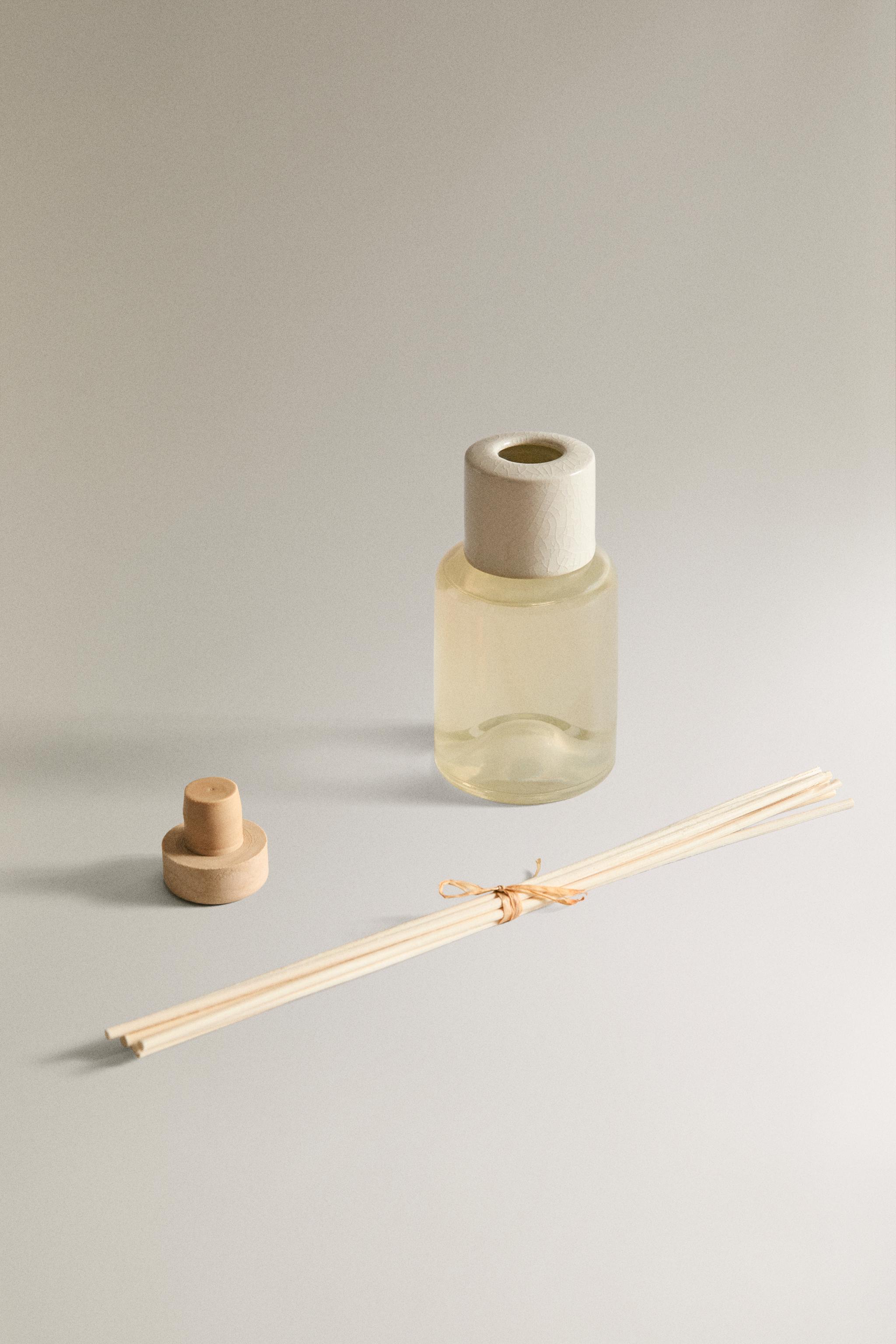 (190 ML) LUMINOUS CAMELLIA SCENTED REED DIFFUSERS — Light pink