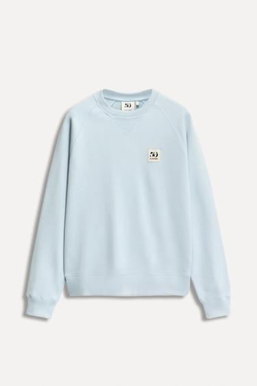 SUDADERA CREW NECK PARCHE 50TH ANNIVERSARY - Azul claro de Zara