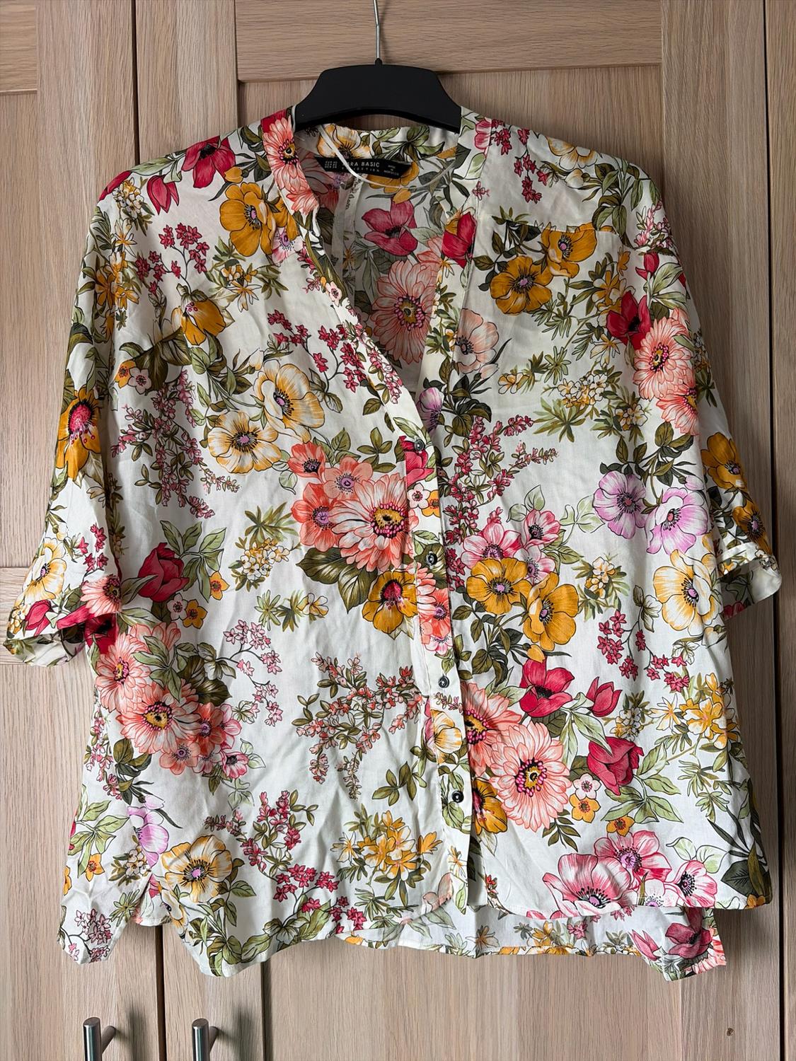 FLOWING FLORAL PRINT BLOUSE - Image 2