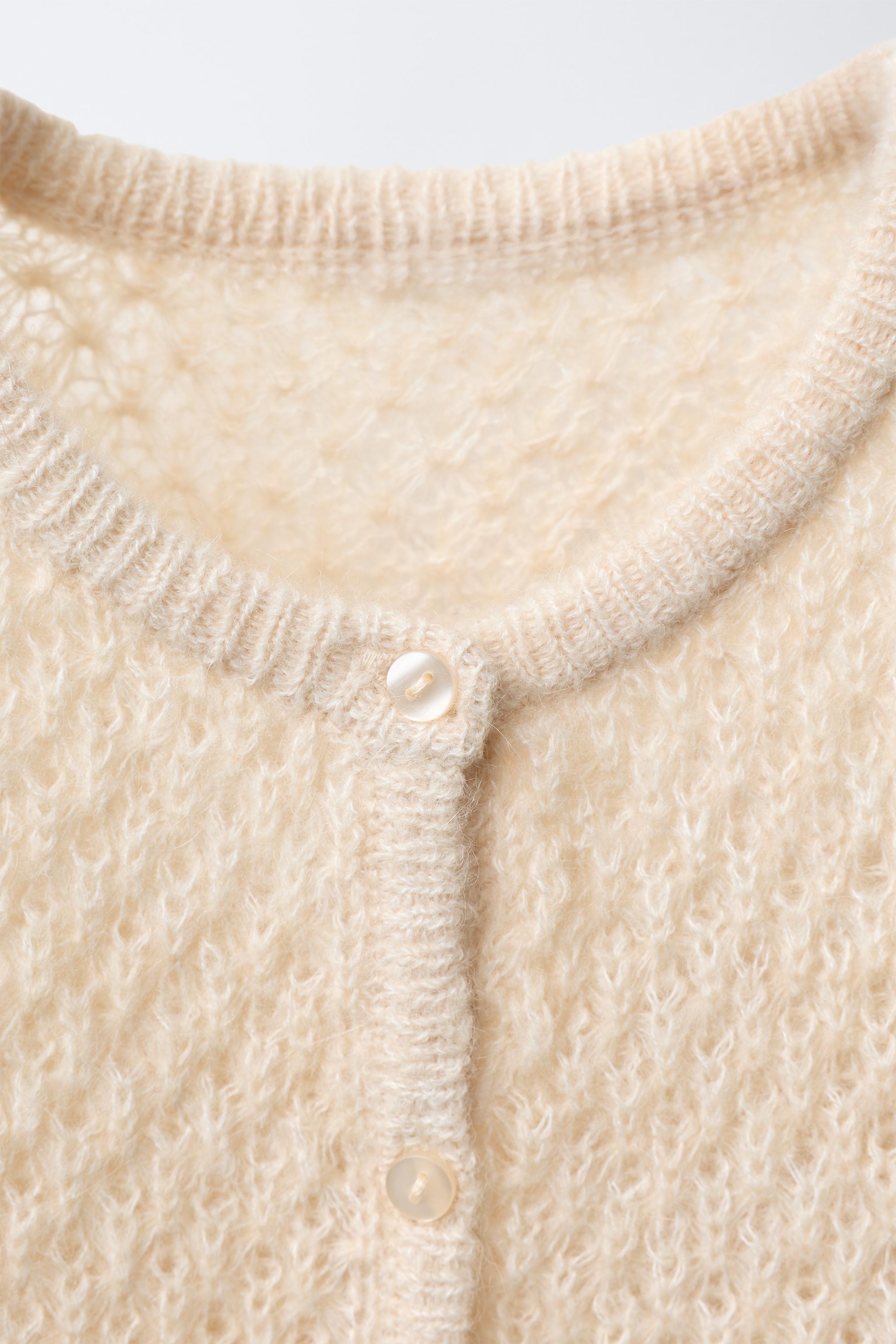 GILET EN MAILLE AVEC LAINE ET ALPAGA