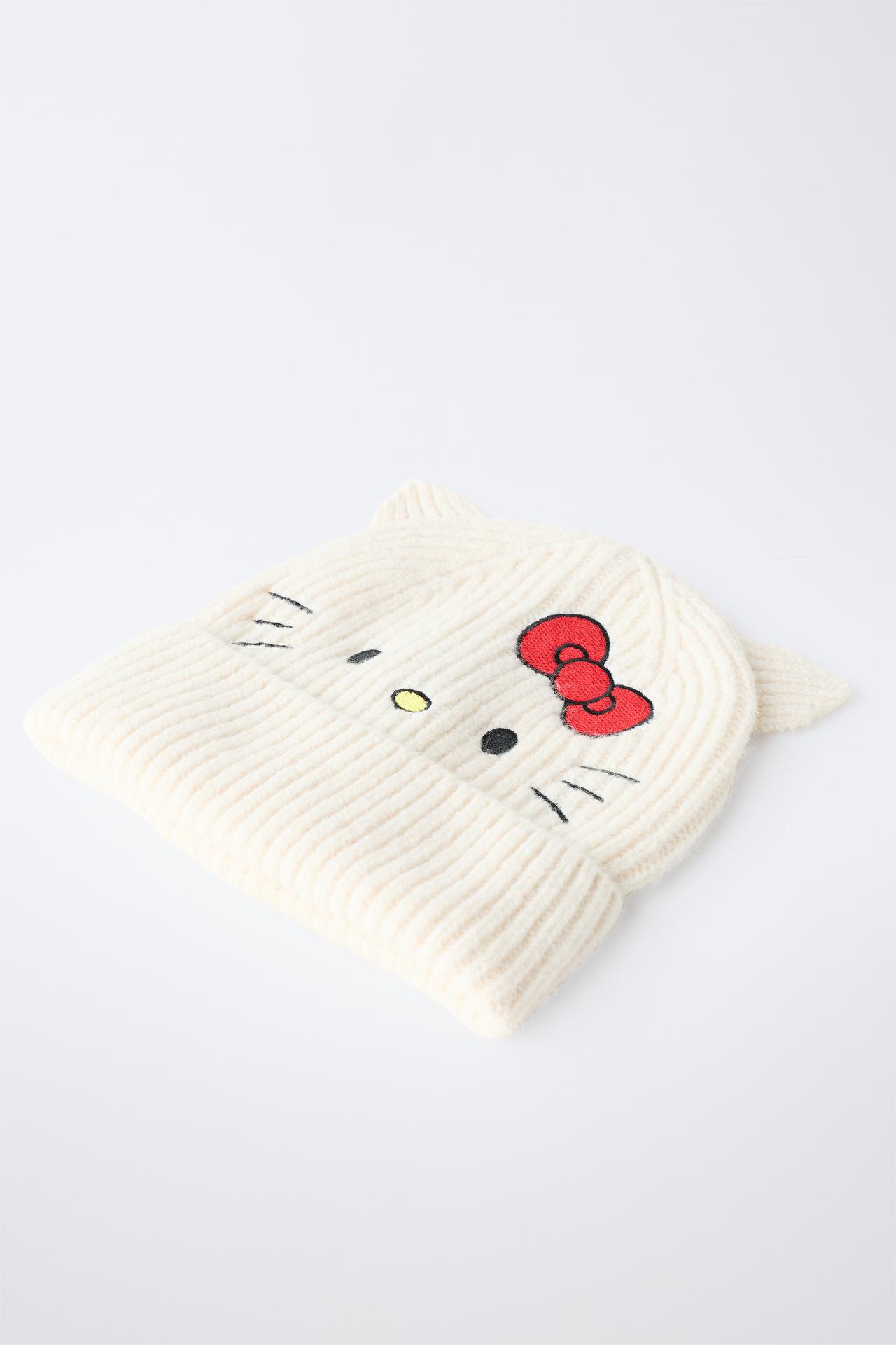 HELLO KITTY © SANRIO EMBROIDERED KNIT BEANIE — Ecru