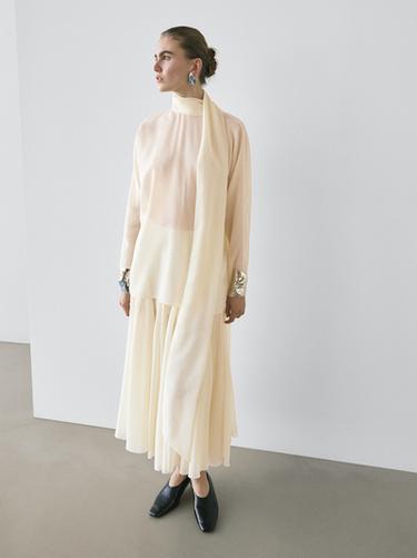 Blusa fluida detalle lazada - STUDIO - Crudo de Zara - Imagen 0