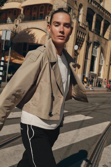 TRENCH CORTO CRUZADO - Tostado de Zara
