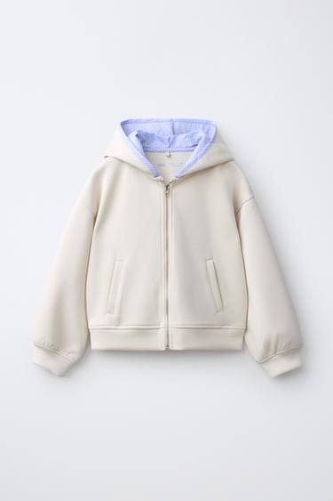 CHAQUETA CAPUCHA SPORTY VIVO RAYAS - Crudo de Zara