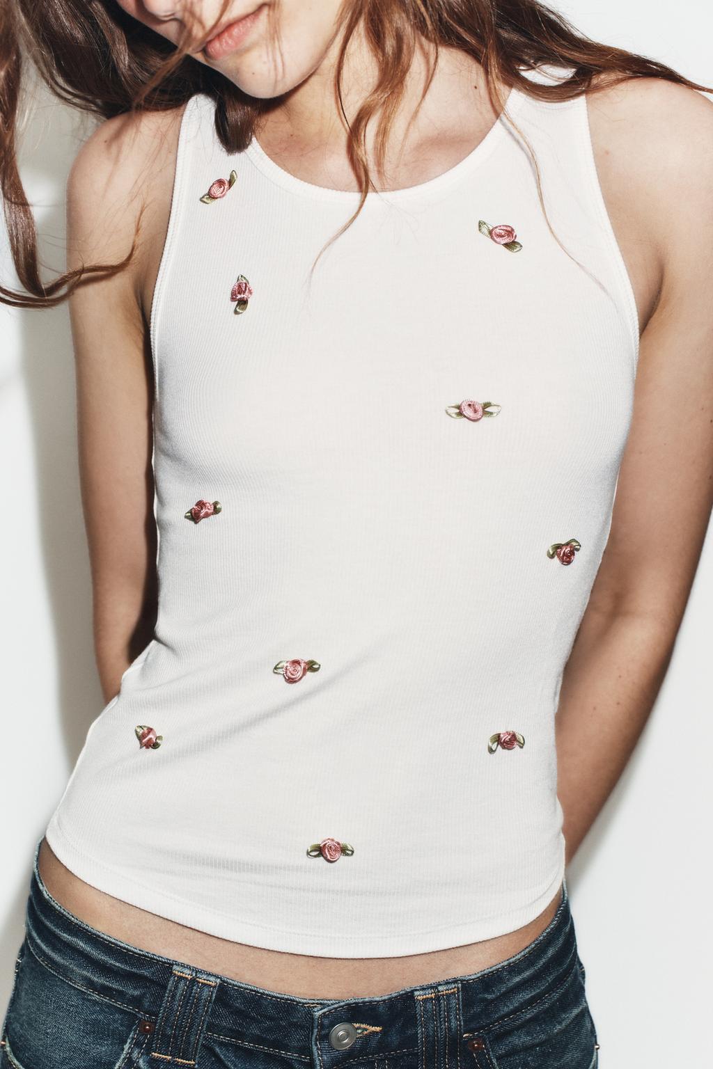 FLORAL SLEEVELESS TOP - image 2