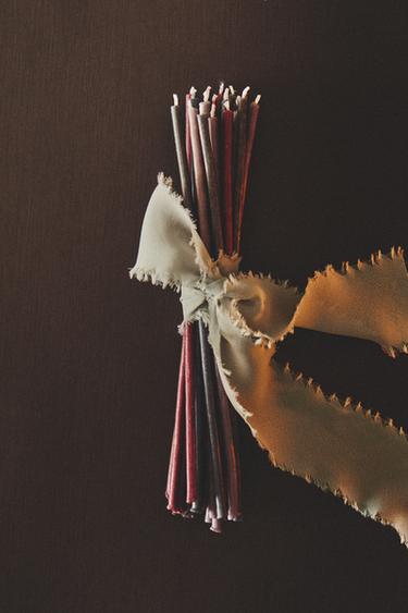 PACK DE BOUGIES ALLONGÉES PARFUMÉES BASILICUM (PACK DE 20) - Vert menthe de Zara