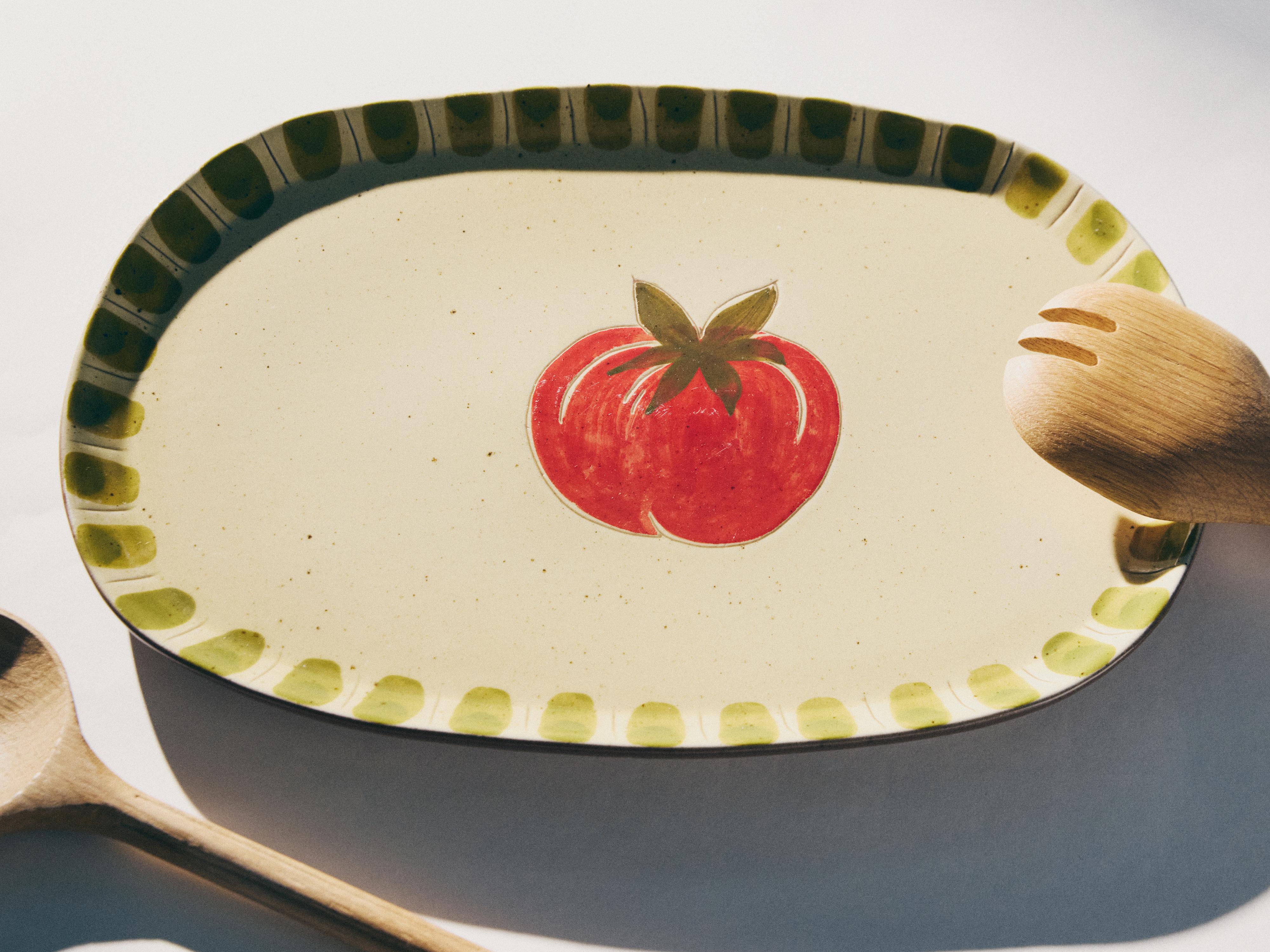 FRUIT EARTHENWARE SERVING DISH — Red