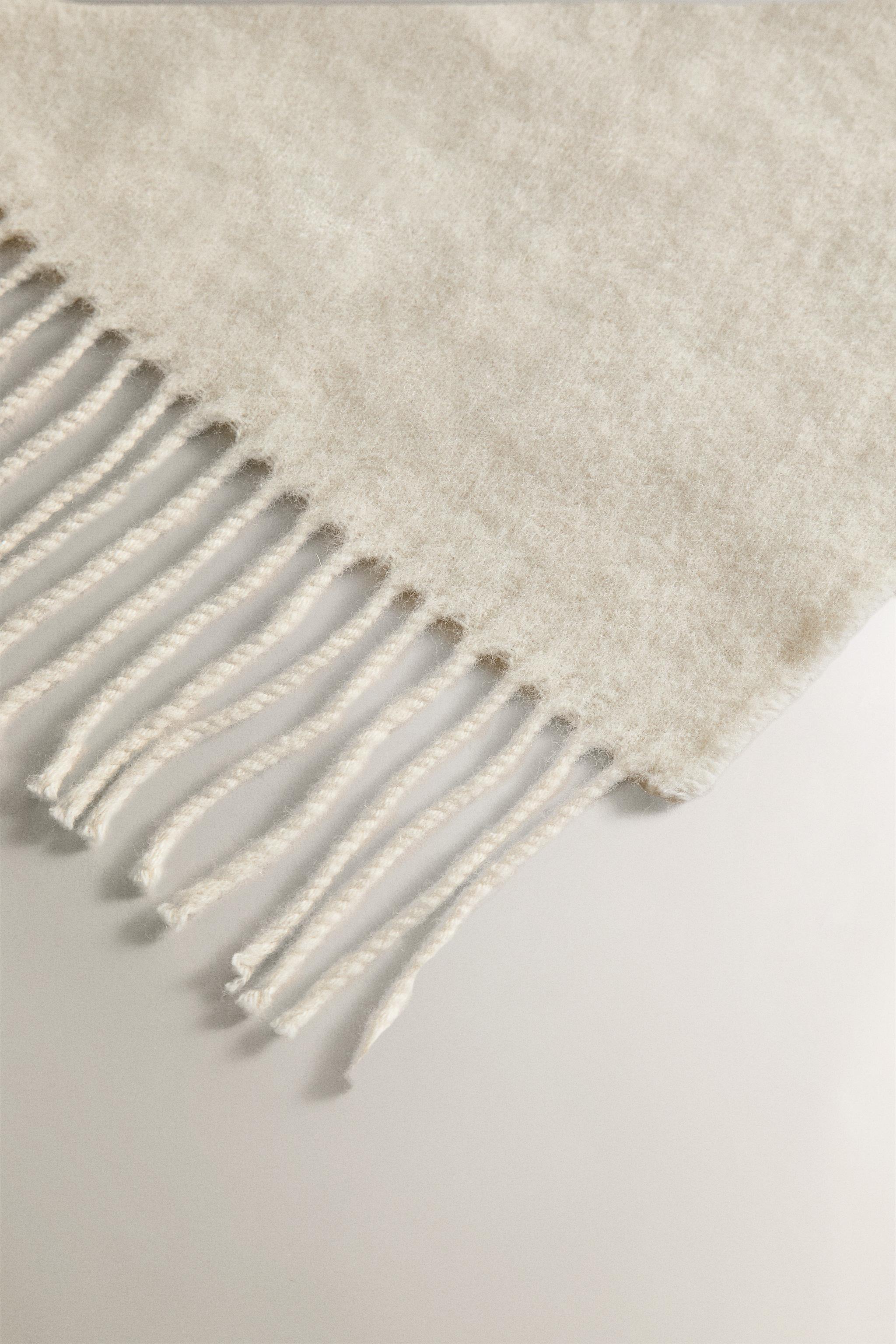 WOOL BLANKET