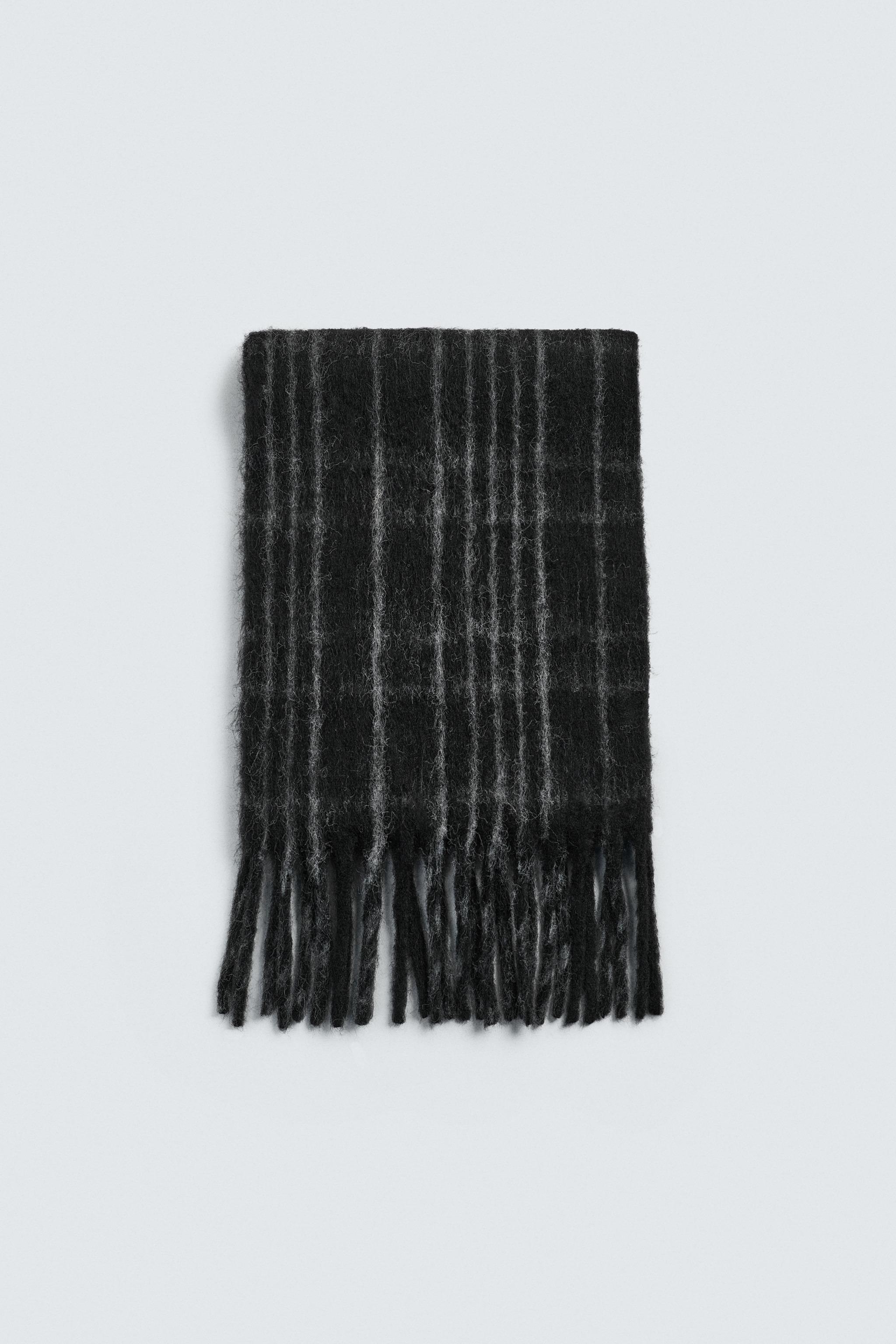 PLAID FRINGED SCARF - Black | ZARA United States