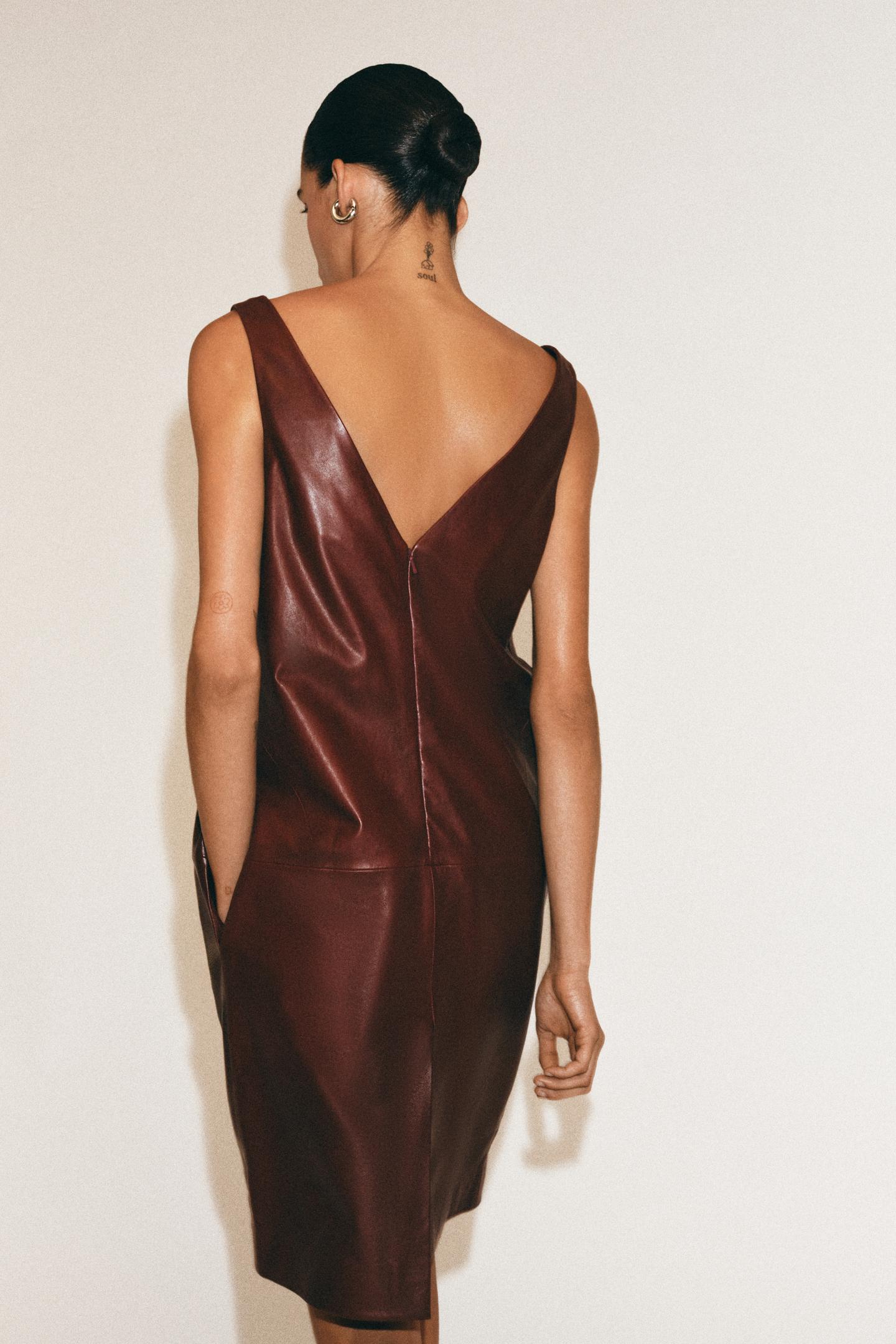 Женское платье Zara 100% Leather MIDI Dress ZW Collection, цвет: Бордовый — фото 3