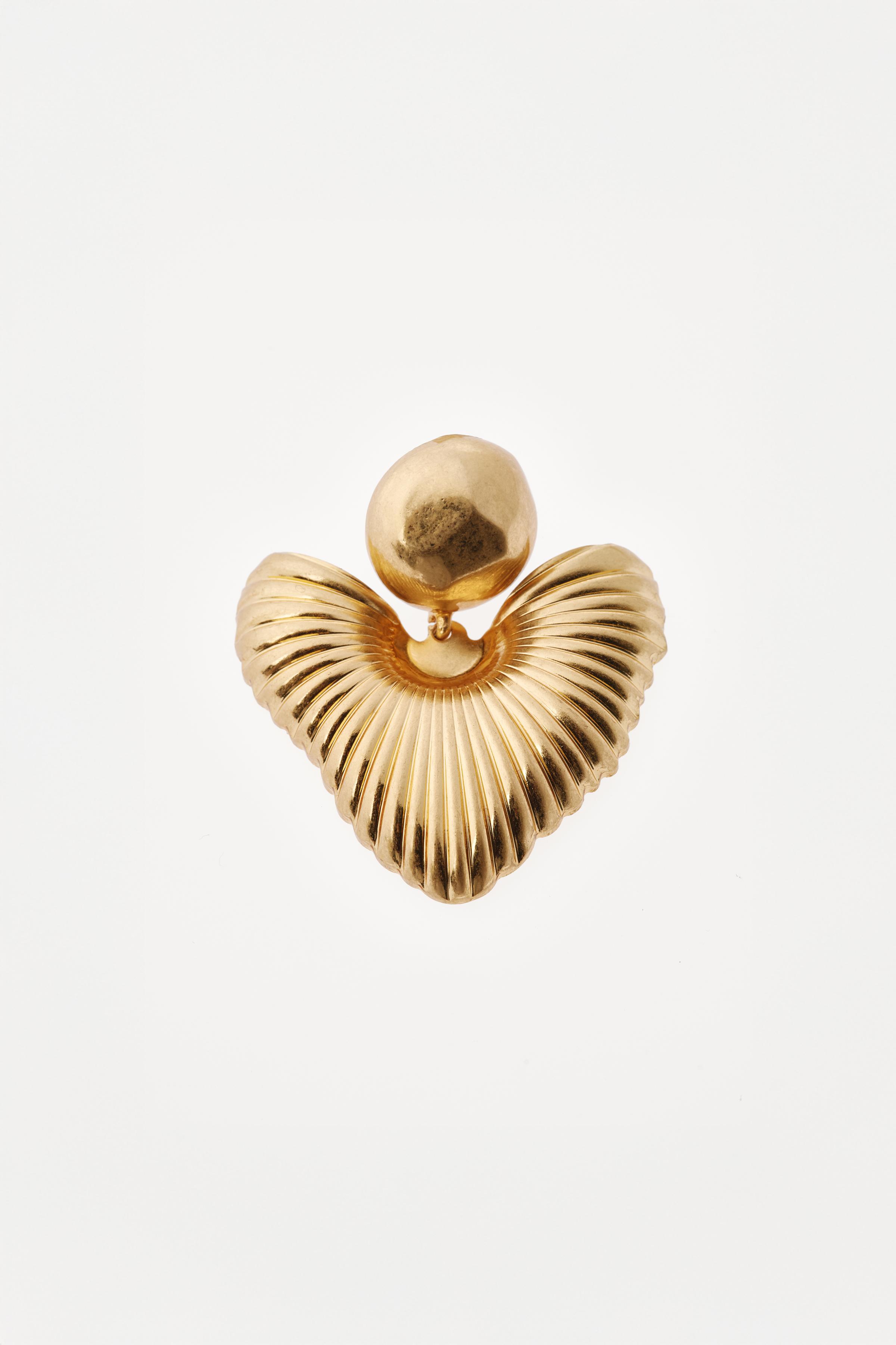 WILLY CHAVARRIA X ZARA MAXI HEART BUTTON EARRINGS