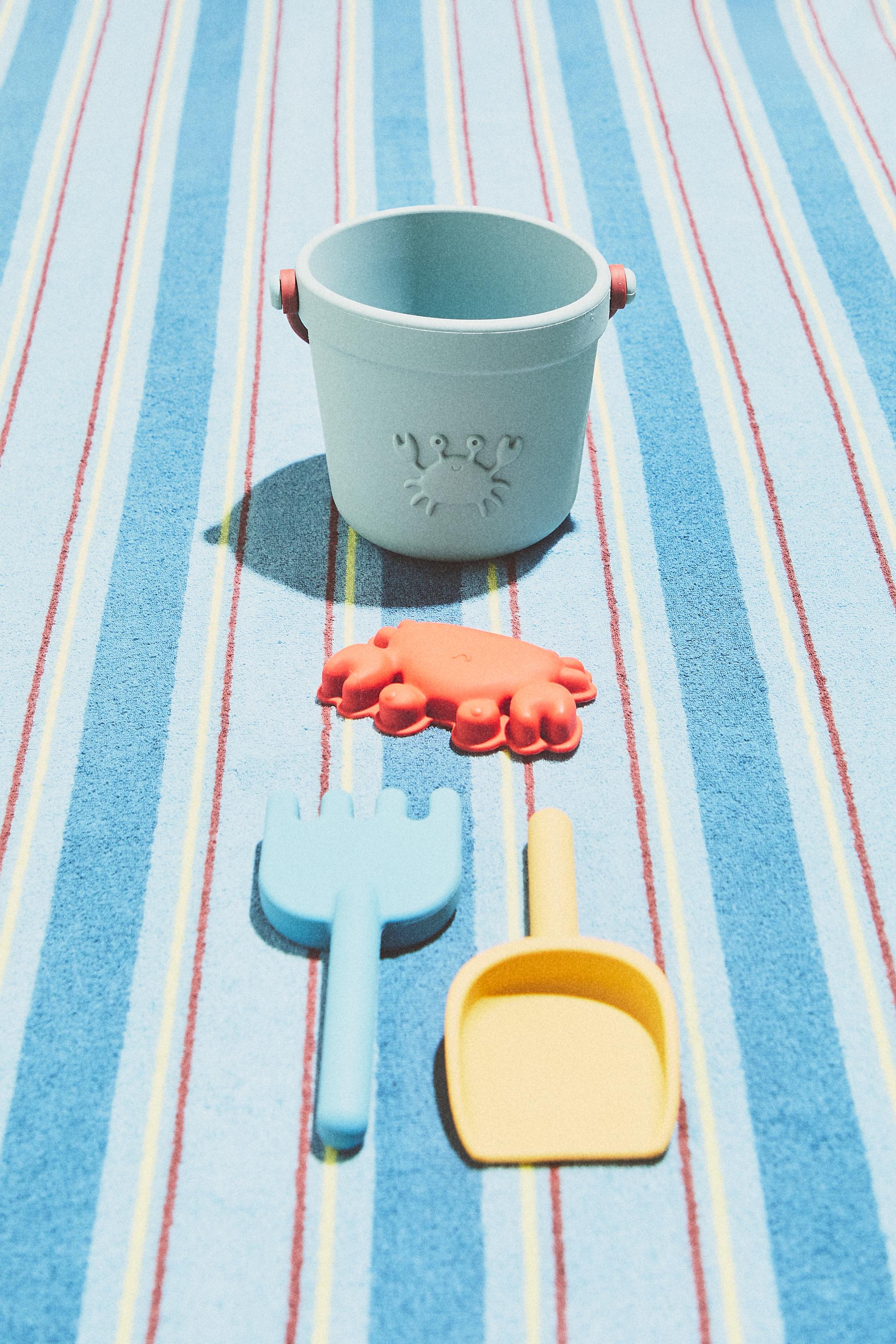 KIDS' BUCKET AND ACCESSORIES TOY SET - Multicolored | ZARA United