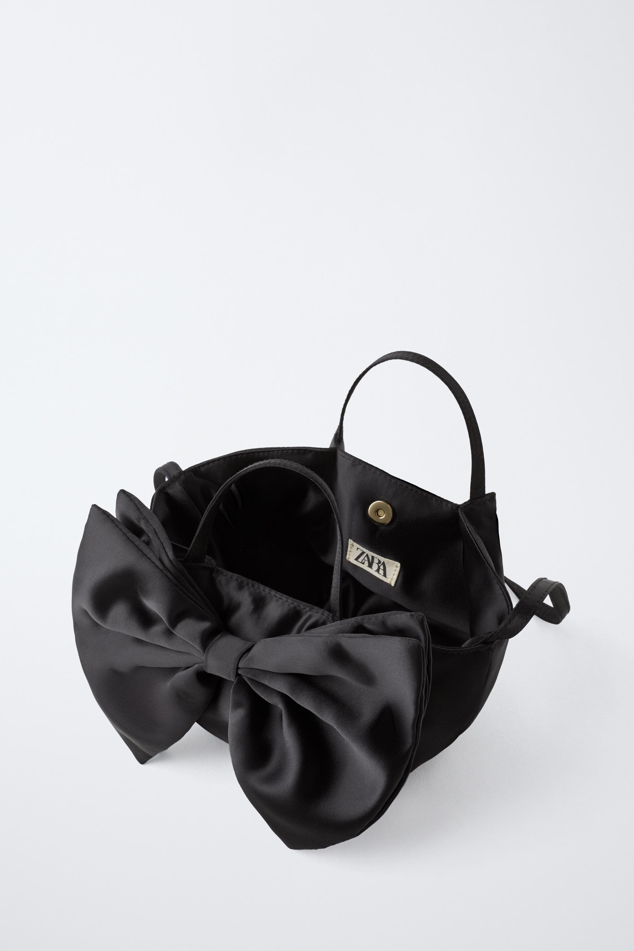 新品】完売品 ZARA リボン付きバックパック ハート ブラック