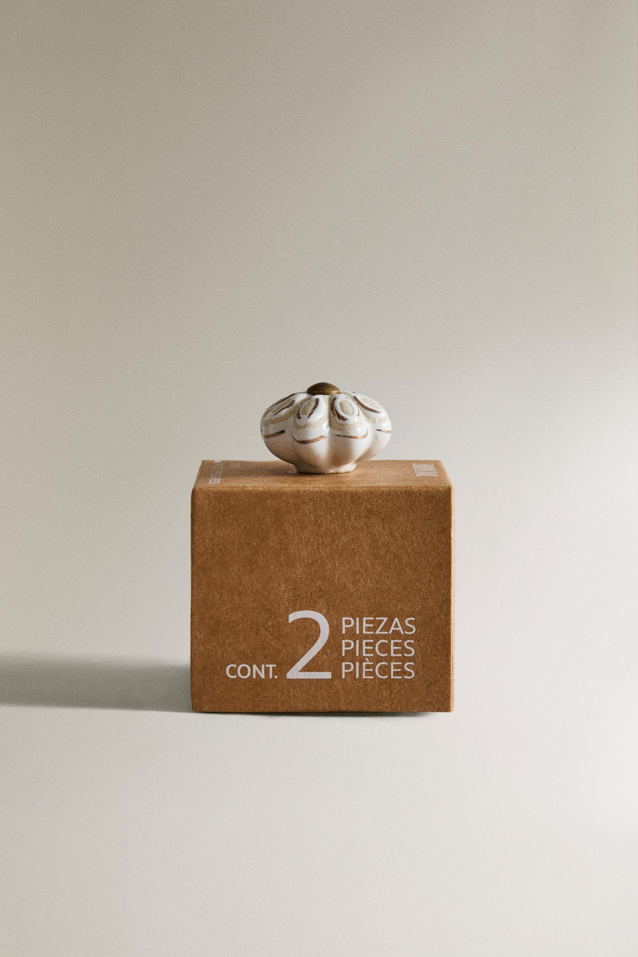 SET OF CERAMIC FLOWER KNOBS (SET OF 2